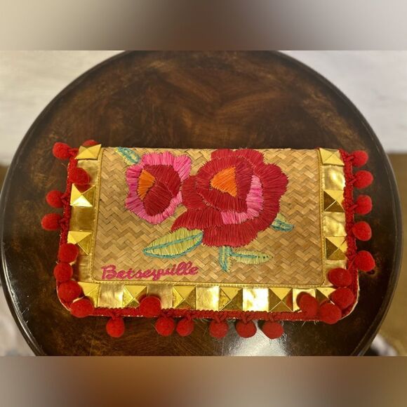 Betsey Johnson Handbags - Betsey Johnson clutch